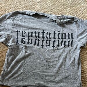 Reputation stadium tour t shirt
